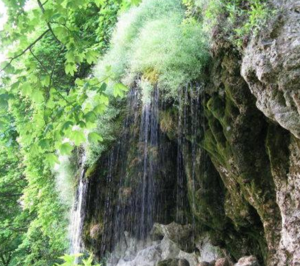 Водоспад Дівочі Сльози: природна